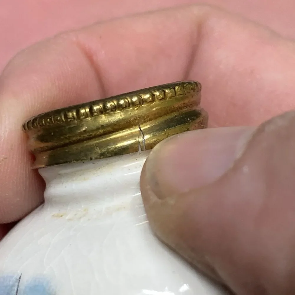 N/A vintage salt